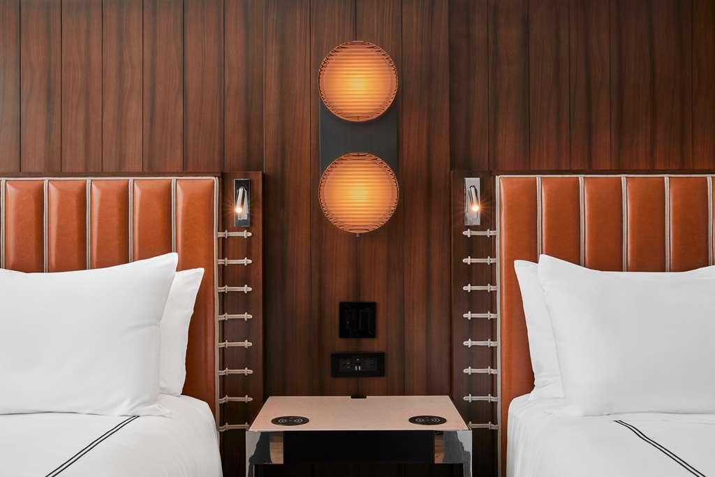 The Godfrey Detroit Curio Collection By Hilton Hotel Værelse billede