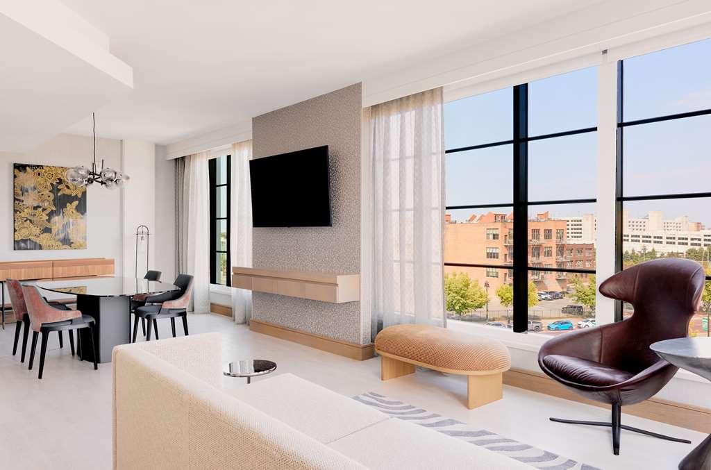 The Godfrey Detroit Curio Collection By Hilton Hotel Værelse billede